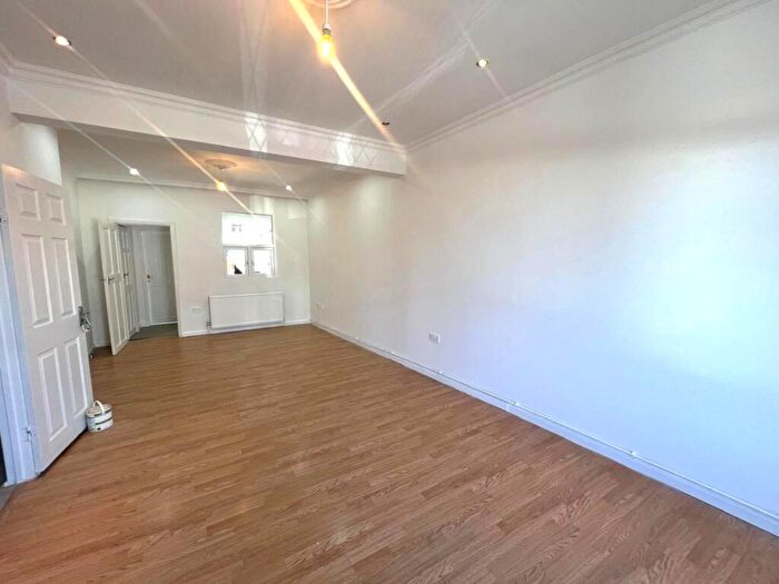 3 Bedroom Terraced House To Rent In Raynham Road, N18