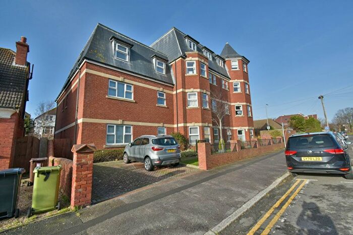 2 Bedroom Flat For Sale In Dorset Road South, Bexhill-On-Sea, TN40