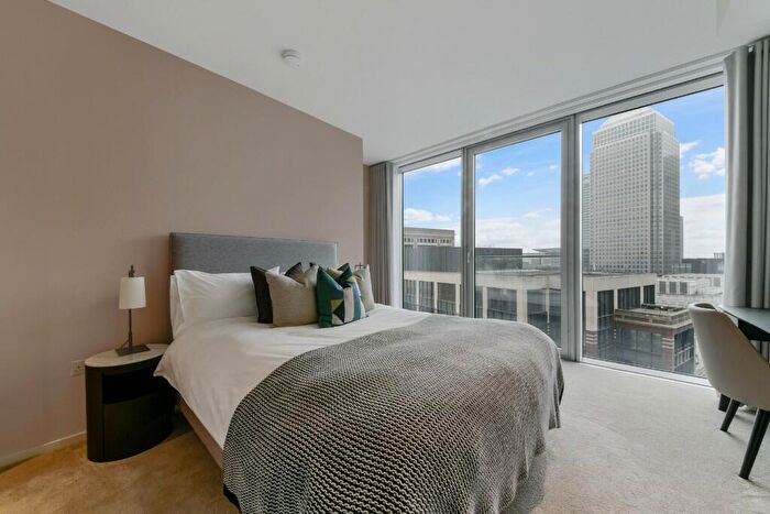 2 Bedroom Apartment To Rent In Newfoundland Place, London, E14