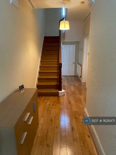 5 Bedroom End Of Terrace House To Rent In Charlton Street, Llandudno, LL30