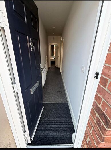 3 Bedroom Flat To Rent In Ancrum Street, Newcastle Upon Tyne, NE2