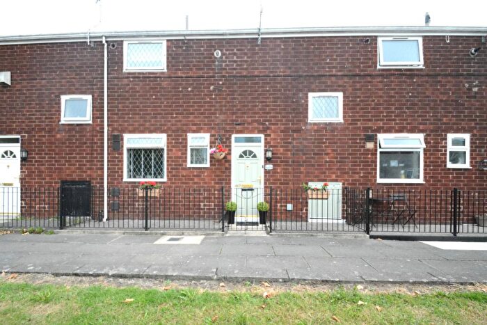 3 Bedroom Terraced House For Sale In Mill Street, Bradford Beswick, M11