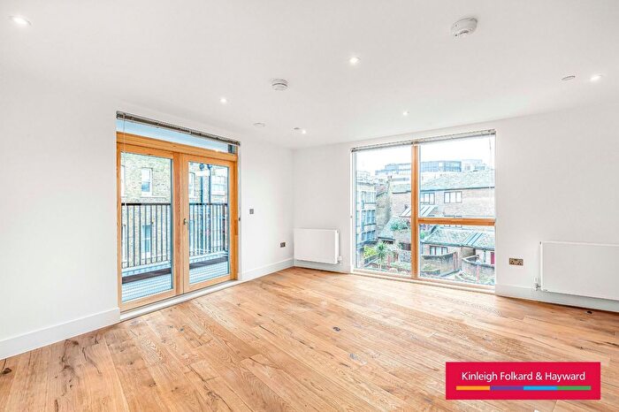 2 Bedroom Flat To Rent In Goulston Street, Aldgate East, London, E1