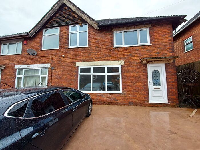 4 Bedroom Property To Rent In Mill Lane, Walsall, WS4