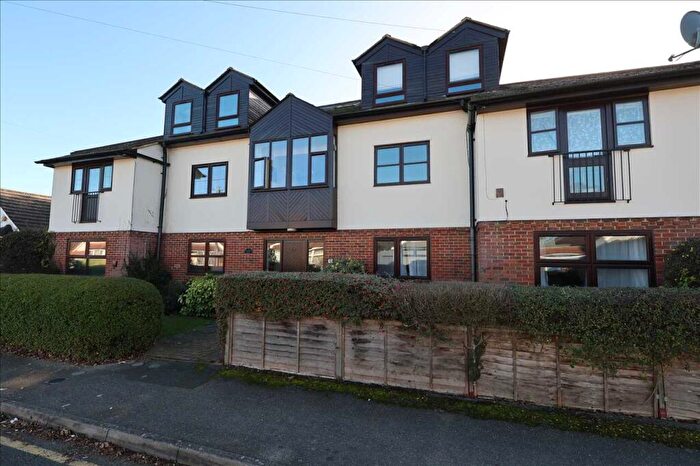 1 Bedroom Apartment For Sale In Marlborough Court, Iona Crescent, Cippenham, SL1