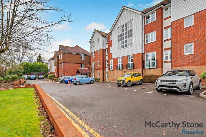 1 Bedroom Flat For Sale In Ridgeway Court, Mutton Hall Hill, Heathfield, TN21