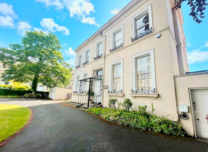 1 Bedroom Apartment To Rent In Malvern Place, Lansdown, Cheltenham, GL50