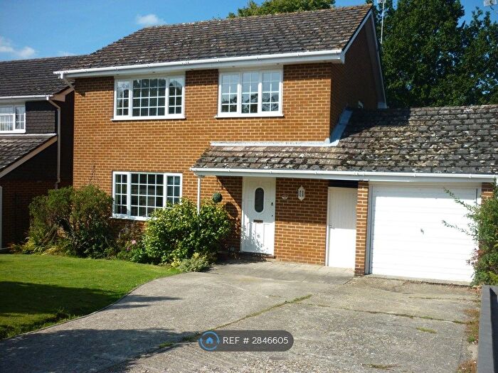 4 Bedroom Detached House To Rent In Hill Close, Christchurch, BH23