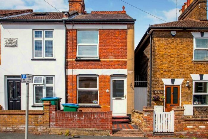 2 Bedroom Detached House To Rent In Estcourt Road, Watford, WD17