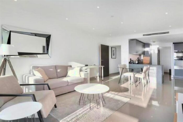 2 Bedroom Flat To Rent In Conquest Tower, Blackfriars, Road, SE1