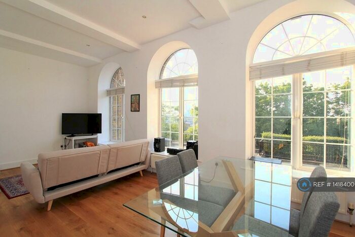 2 Bedroom Flat To Rent In Woodlands Heights, London, SE3