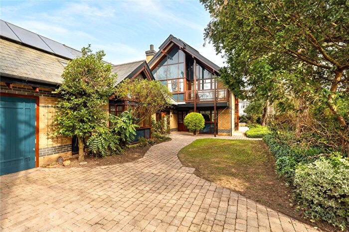 5 Bedroom Detached House For Sale In Wordsworth Grove, Cambridge, Cambridgeshire, CB3