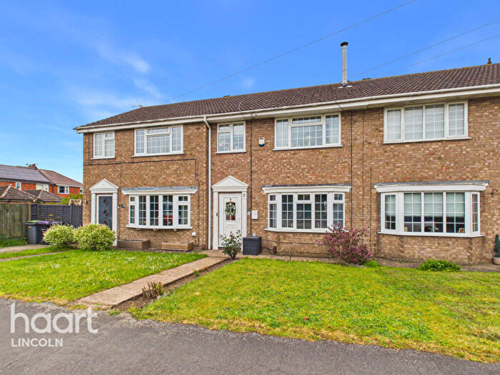3 Bedroom Terraced House For Sale In Ravensmoor Close, North Hykeham, LN6