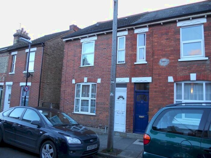 3 Bedroom Terraced House To Rent In Salisbury Street, Bedford, MK41