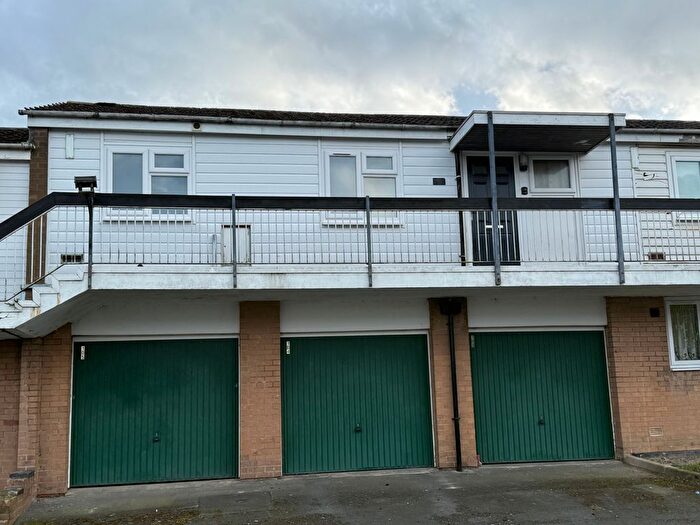 1 Bedroom Flat To Rent In Honeybourne, Tamworth, B77