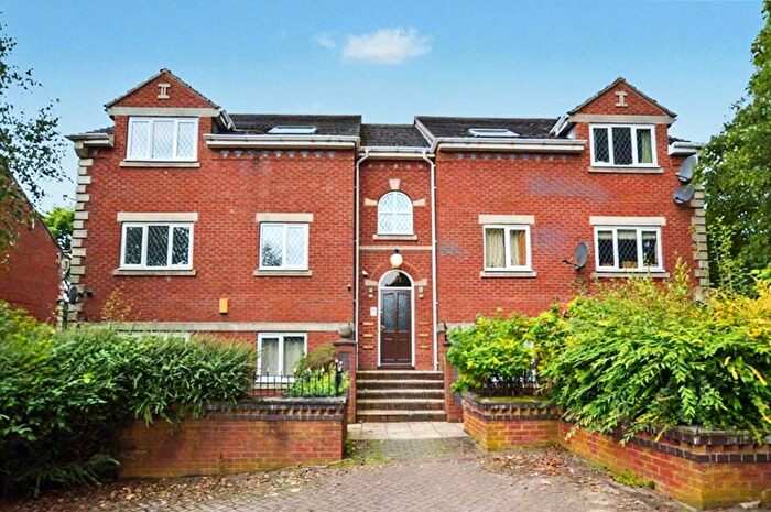 2 Bedroom Flat For Sale In Highthorne Court, Shadwell, Leeds, West Yorkshire, LS17