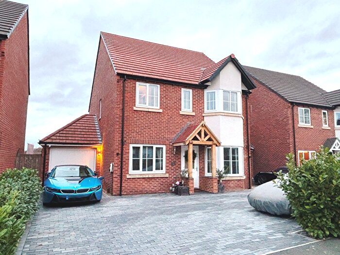 6 Bedroom Detached House For Sale In Kings Road, Evesham, WR11