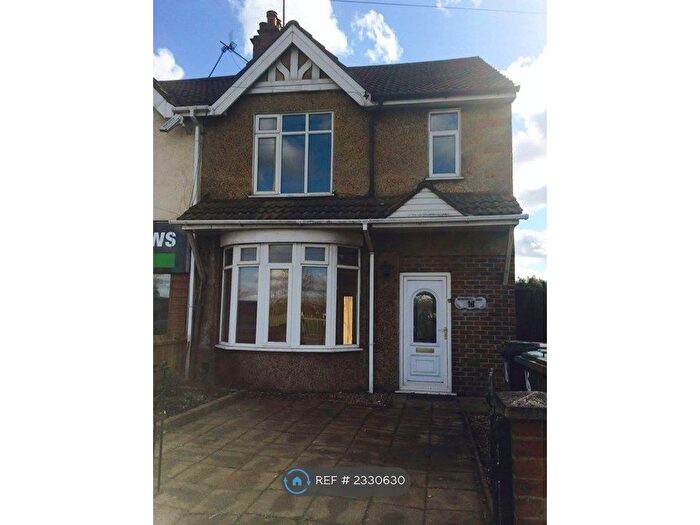 3 Bedroom Semi-Detached House To Rent In Peterborough, Peterborough, PE3