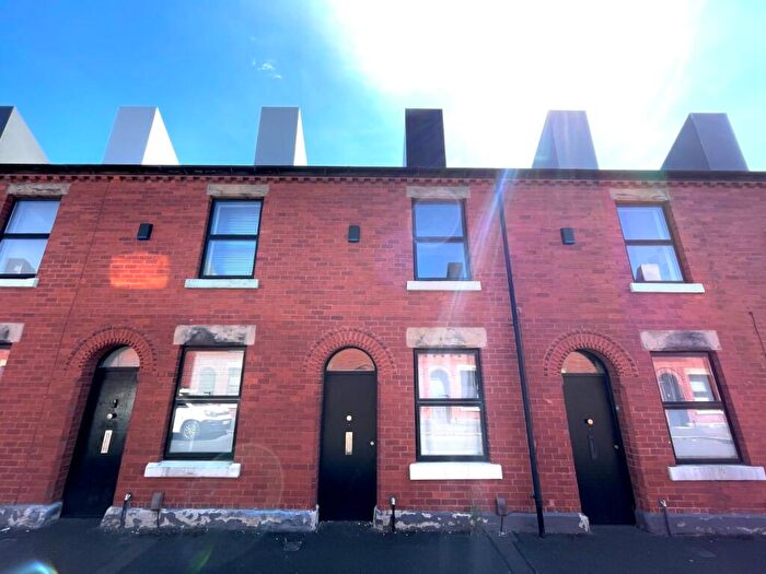 2 Bedroom Terraced House To Rent In Laburnum Street, Salford, Greater Manchester, M6