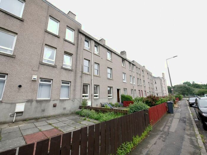 2 Bedroom Flat To Rent In Whitson Place East, Stenhouse, Edinburgh, EH11