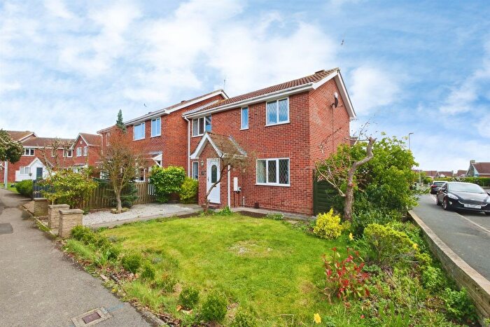 3 Bedroom Semi-Detached House For Sale In Simons Close, Strensall, York, YO32
