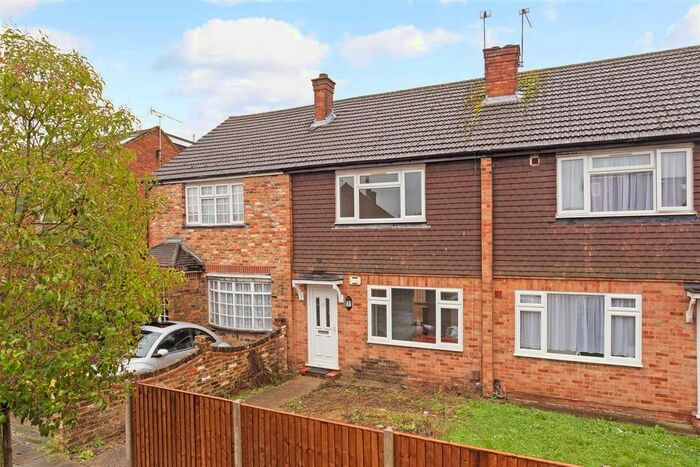 2 Bedroom Terraced House To Rent In Lilliput Avenue, Northolt, UB5