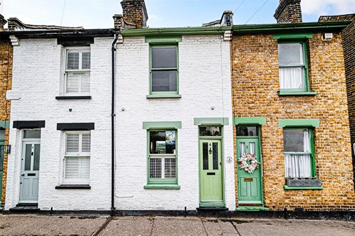 2 Bedroom Terraced House For Sale In High Street, Leigh-on-Sea, Essex, SS9
