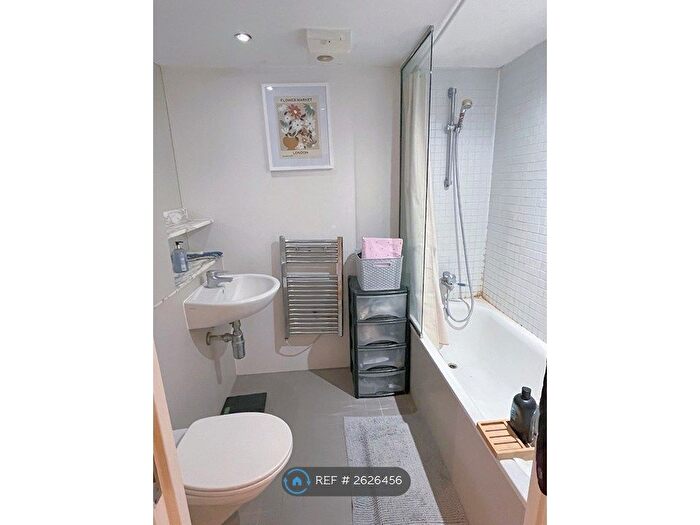 1 Bedroom Flat To Rent In Dakota Building, London, SE13