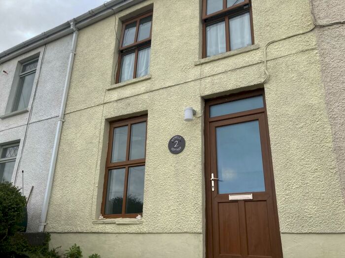 2 Bedroom Cottage To Rent In Wellfield Terrace, Ferryside, SA17