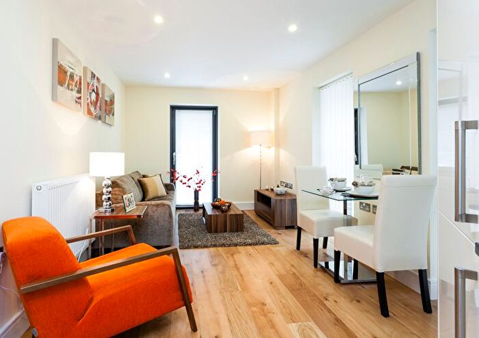 1 Bedroom Flat To Rent In Turner Street, London, E16