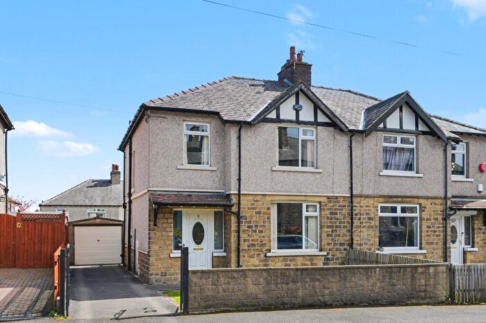 3 Bedroom Semi Detached House For Sale In Alexandra Road, Lindley, Huddersfield, HD3
