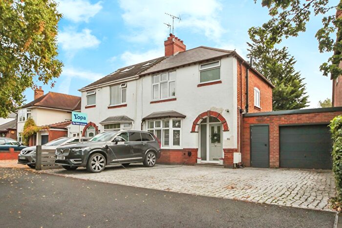 3 Bedroom Semi-Detached House For Sale In Stanley Road, Rugby, CV21