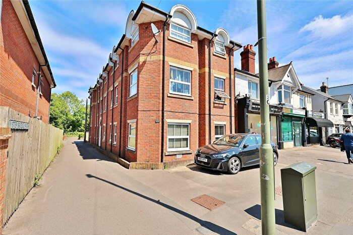 2 Bedroom Flat To Rent In Goldsworth Road, Woking, Surrey, GU21