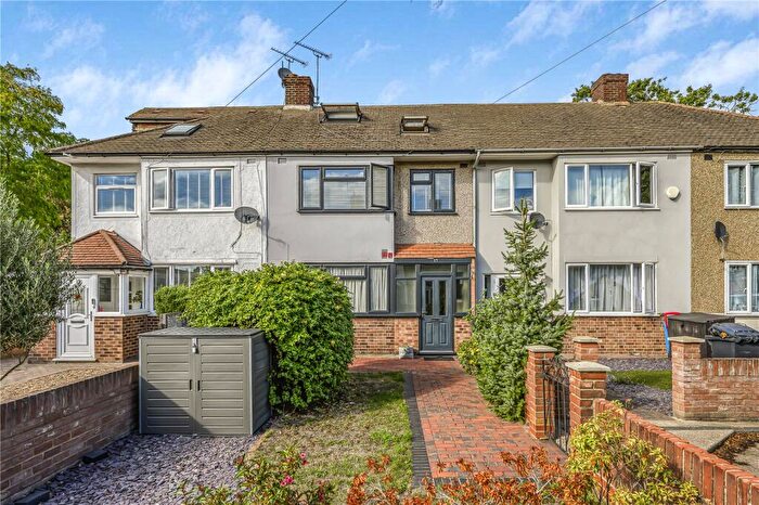 4 Bedroom Terraced House For Sale In Kelly Way, Chadwell Heath, RM6