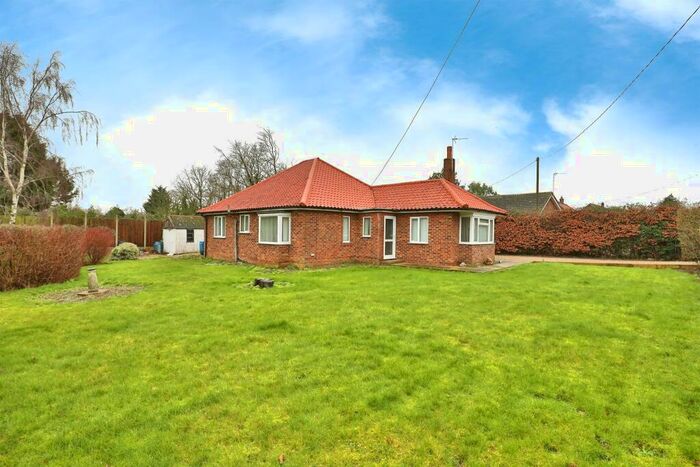 3 Bedroom Detached Bungalow For Sale In Dereham Road, Mattishall, Dereham, NR20