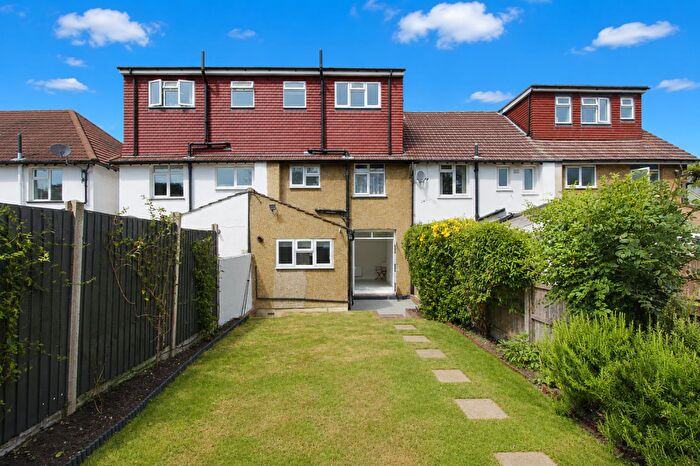 4 Bedroom House For Sale In The Crescent, Sutton, SM1
