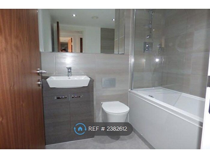 1 Bedroom Flat To Rent In Madison House, Birmingham, B5