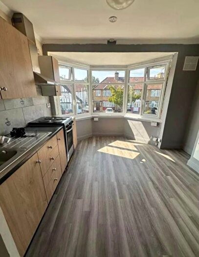 1 Bedroom Flat To Rent In D'arcy Gardens, Kenton, HA3