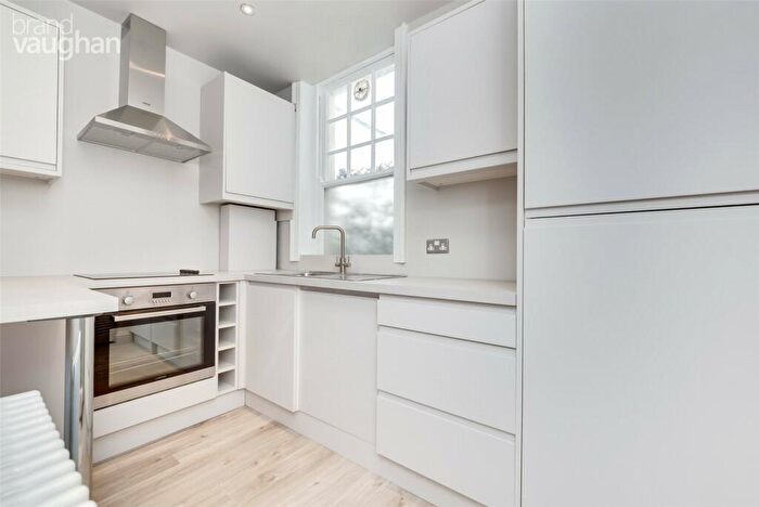Flat To Rent In Buxton Road, Brighton, BN1