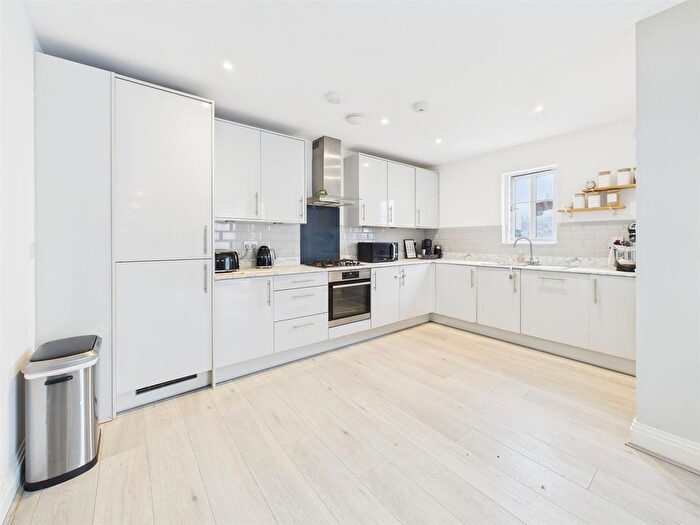 2 Bedroom Flat For Sale In Exchange Street, Aylesbury, Buckinghamshire, HP20