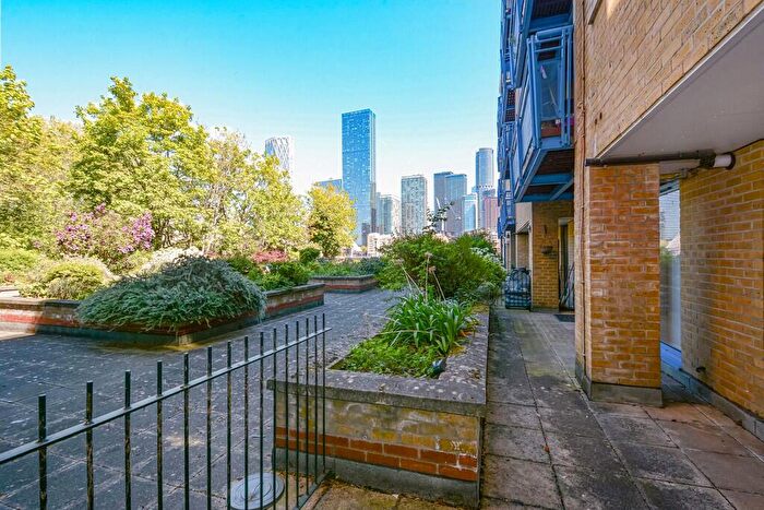 2 Bedroom Apartment For Sale In Somerville Point, London, SE16