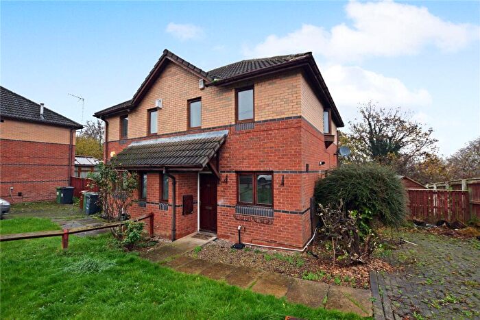 3 Bedroom Semi Detached House To Rent In Stonecliffe Drive, Leeds, West Yorkshire, LS12