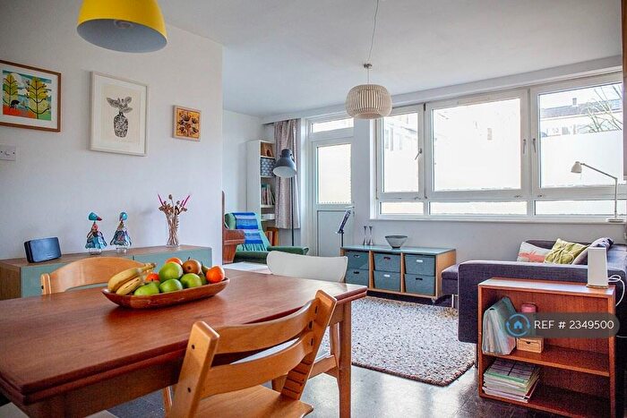 4 Bedroom Maisonette To Rent In Orwell Court, London, E8