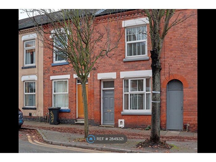 2 Bedroom Terraced House To Rent In Avenue Road Extension, Leicester, LE2