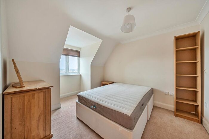 2 Bedroom Flat For Sale In East Oxford, Oxfordshire, OX4