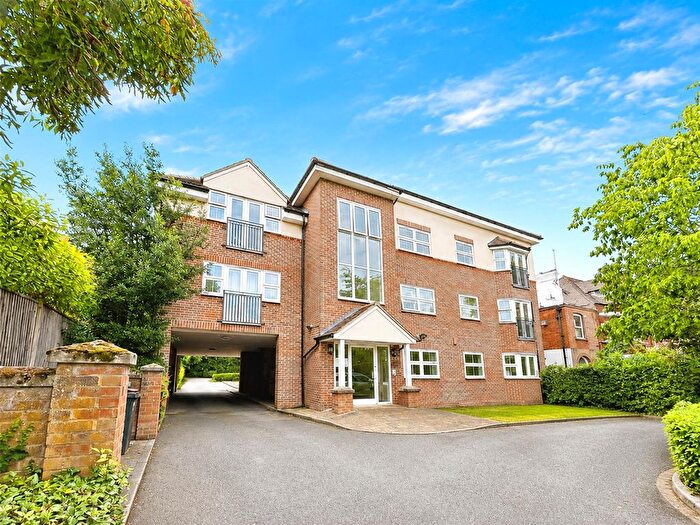 2 Bedroom Property For Sale In Eaton Road, South Sutton, SM2