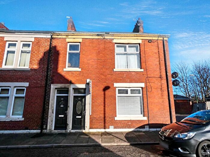 2 Bedroom Flat To Rent In Northbourne Road, Jarrow, NE32