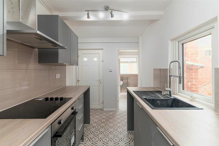 3 Bedroom Flat To Rent In Axwell Terrace, Swalwell, Tyne And Wear, NE16