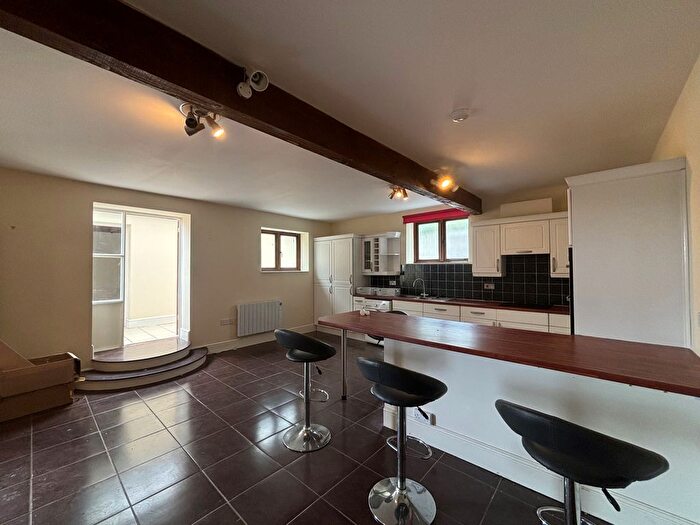 3 Bedroom Barn Conversion To Rent In Holloway Barton, Exeter, EX6