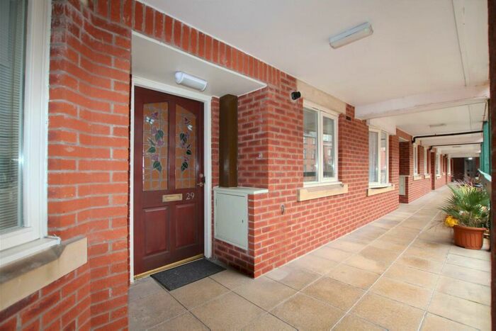 2 Bedroom Retirement Property For Sale In Forum Court, Lord Street, Southport, PR8